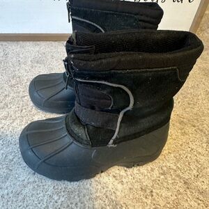 Boys Black Winter snow Boots size 10